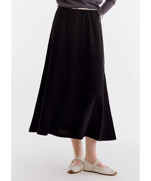 Fano Studios（ファノ ストゥディオズ）の「ドレープ Aライン ミドル丈スカート FX26B167【Fano Studios】【2026SS】（スカート・レディース・ブラック・S/M/L）」の9枚目の写真