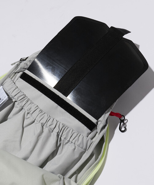 ARC'TERYX（アークテリクス）の「ARC’TERYX/アークテリクス EXCLUSIVE Mantis 16 Backpack（バックパック/リュック・メンズ・ブルーグリーン・ONE SIZE）」の21枚目の写真