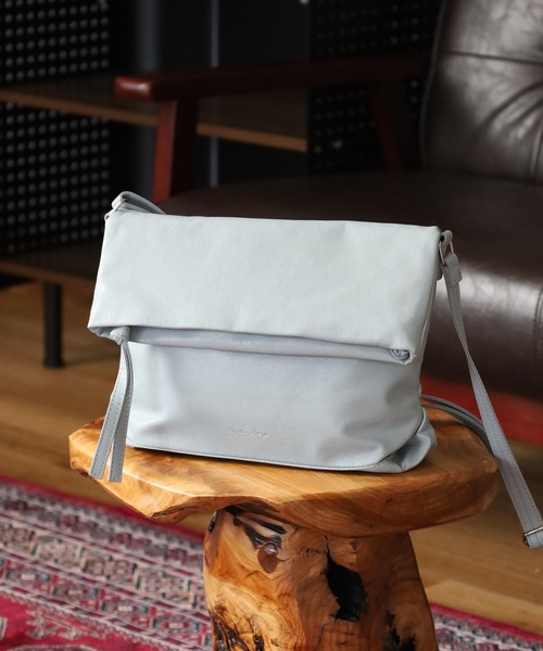 Legato Largo(レガートラルゴ)の「Legato Largo ユニプレーン口折れショルダーバッグ(ショルダーバッグ・メンズ・ブルーグレー/ダークブラウン・FREE)」の2枚目の写真