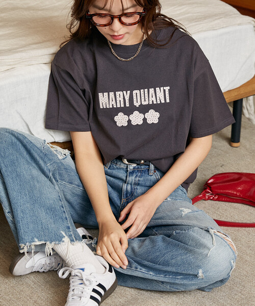 MARY QUANT(マリークワント)の「MARY QUANT × PUBLUX/マリークワント ドット柄 刺繍 ロゴ Tシャツ 限定展開(Tシャツ/カットソー・レディース・ネイビー/ブラック/チャコールグレー/ダークグレー・MEDIUM/SMALL)」の12枚目の写真