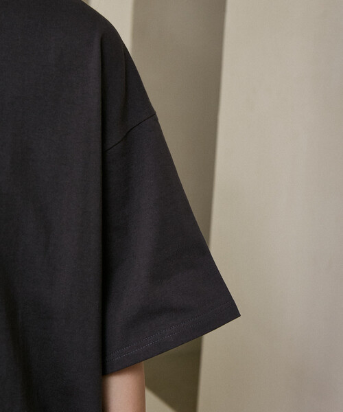 MARY QUANT(マリークワント)の「【待望の再入荷!】MARY QUANT × PUBLUX/マリークワント ドット柄 刺繍 ロゴ Tシャツ 限定展開(Tシャツ/カットソー・レディース・ネイビー/ブラック/チャコールグレー/ダークグレー・MEDIUM/SMALL)」の8枚目の写真