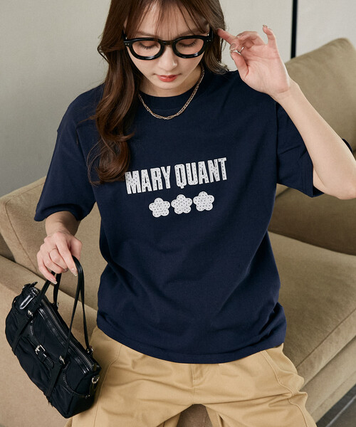 MARY QUANT(マリークワント)の「【待望の再入荷!】MARY QUANT × PUBLUX/マリークワント ドット柄 刺繍 ロゴ Tシャツ 限定展開(Tシャツ/カットソー・レディース・ネイビー/ブラック/チャコールグレー/ダークグレー・MEDIUM/SMALL)」の13枚目の写真