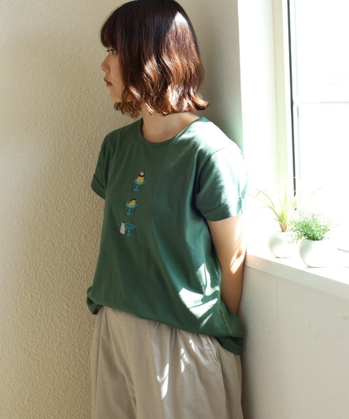 Emago(イマゴ)の「EMAGO プリン刺繍レギュラーT 半袖(Tシャツ/カットソー・レディース・アイボリー/グリーン/ネイビー・FREE)」の15枚目の写真