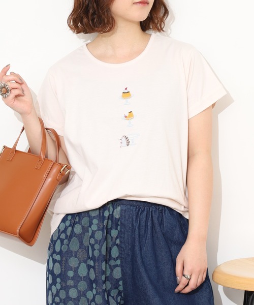 Emago(イマゴ)の「EMAGO プリン刺繍レギュラーT 半袖(Tシャツ/カットソー・レディース・アイボリー/グリーン/ネイビー・FREE)」の5枚目の写真