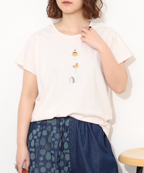 Emago(イマゴ)の「EMAGO プリン刺繍レギュラーT 半袖(Tシャツ/カットソー・レディース・アイボリー/グリーン/ネイビー・FREE)」の8枚目の写真