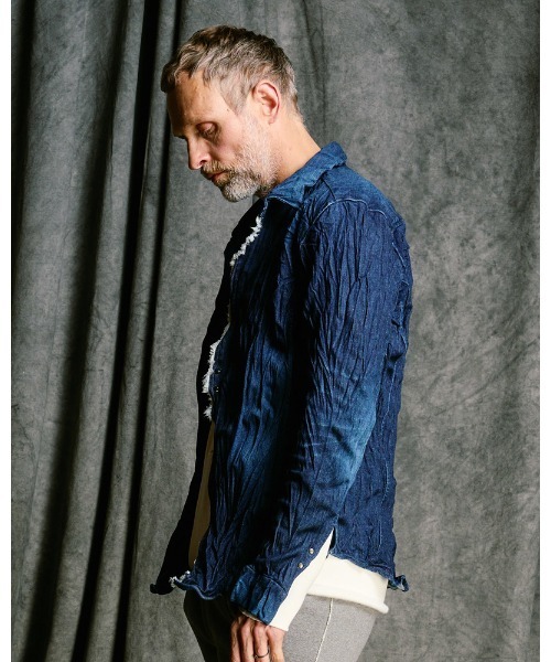 wjk(ダヴルジェイケイ)の「2-hook denim shirt(シャツ/ブラウス・メンズ・ブラック/インディゴブルー・SMALL/MEDIUM/LARGE/X-LARGE)」の5枚目の写真