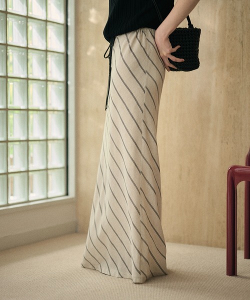 LAULEN(ローレン)の「cotton linen stripe long skirt /コットンリネンストライプ柄ロングスカート(スカート・レディース・ブラック/ベージュ・M/S)」の4枚目の写真