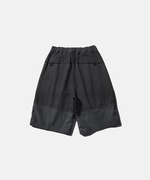 MOIF（モイフ）の「[SS26] HUGE MONSTER SHORTS / CHARCOAL（その他パンツ・メンズ・その他・1/3/2）」の8枚目の写真