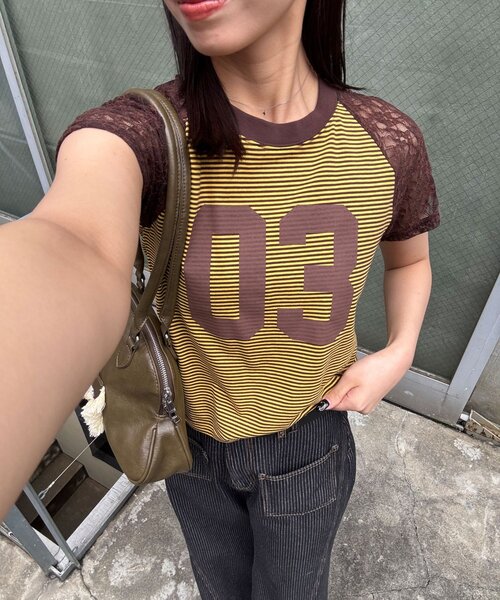 CIAOPANIC(チャオパニック)の「袖レースナンバリングボーダーラグランTee(Tシャツ/カットソー・レディース・ブラック/オレンジ/ネイビー/ブラウン・ONE SIZE)」の3枚目の写真