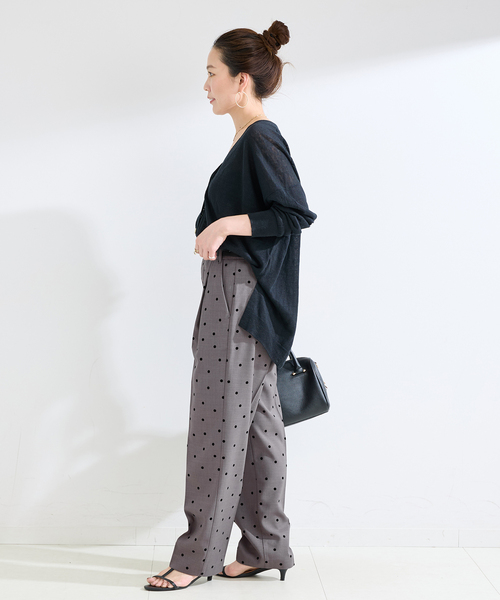 B.C STOCK(ベーセーストック)の「接触冷感 / 手洗い可 / フロッキードットスティックパンツ(スラックス・レディース・ブラック/チャコールグレー・FREE)」の10枚目の写真