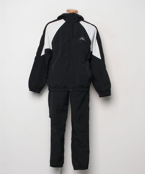 大人気即完売　未使用保管品　FILA コラボ　セットアップ ブランド古着】セットアップ（セットアップ）｜FILA（フィラ）の