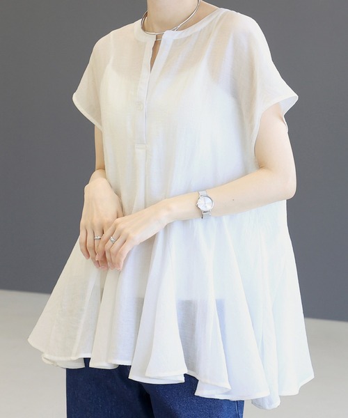 Aletta vita（アレッタビータ）の「スキッパーペプラムフレンチブラウス（シャツ/ブラウス・レディース・ブラック/オフホワイト・M）」の11枚目の写真