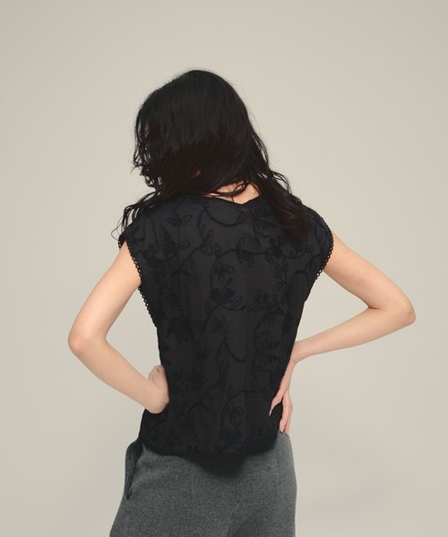 eL(エル)の「【eL】Made In India Cord Embroid NS/674423(Tシャツ/カットソー・レディース・ブラック/オフホワイト・FREE)」の4枚目の写真