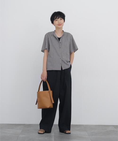 human woman(ヒューマンウーマン)の「◆【ウォッシャブル】先染めサッカーブラウス(シャツ/ブラウス・レディース・クリアブラウン/ダークインディゴブルー/ホワイト・MEDIUM)」の10枚目の写真