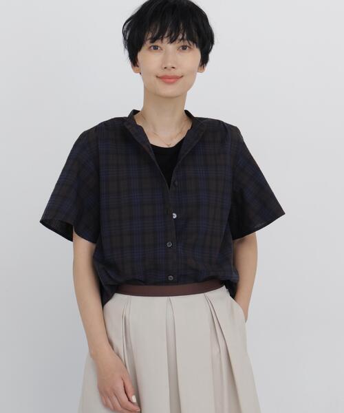 human woman(ヒューマンウーマン)の「◆【ウォッシャブル】先染めサッカーブラウス(シャツ/ブラウス・レディース・クリアブラウン/ダークインディゴブルー/ホワイト・MEDIUM)」の19枚目の写真