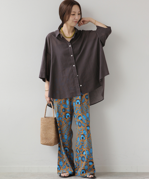 JOURNAL STANDARD relume(ジャーナルスタンダード レリューム)の「シアーコットンハーフスリーブビッグシャツ(シャツ/ブラウス・レディース・チャコールグレー/ブルー系その他/キャメル・FREE)」の4枚目の写真