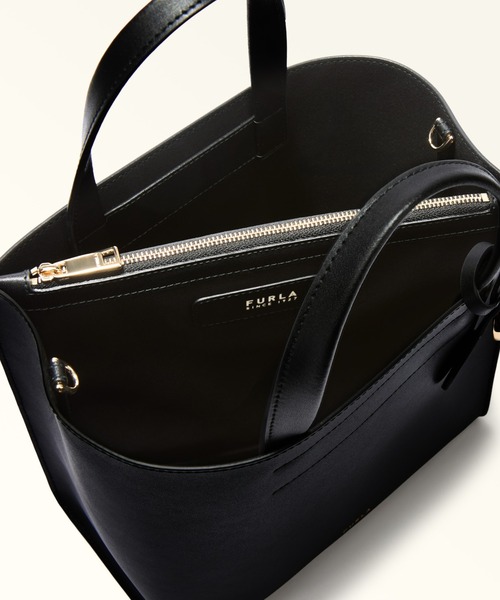 FURLA(フルラ)の「フルラ ディバイデッド (Furla Divide It) トートバッグ S(トートバッグ・レディース・ブラック・ONE SIZE)」の5枚目の写真