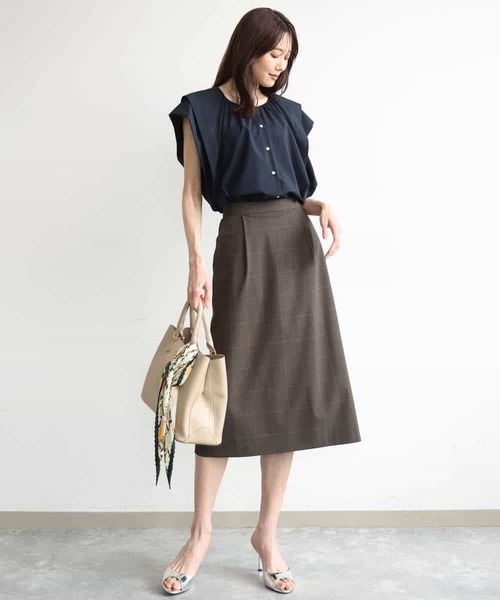 MK MICHEL KLEIN（エムケーミッシェルクラン）の「[洗える]ボックスシルエットブラウス（シャツ/ブラウス・レディース・ネイビー/カーキ/ワイン・38）」の21枚目の写真