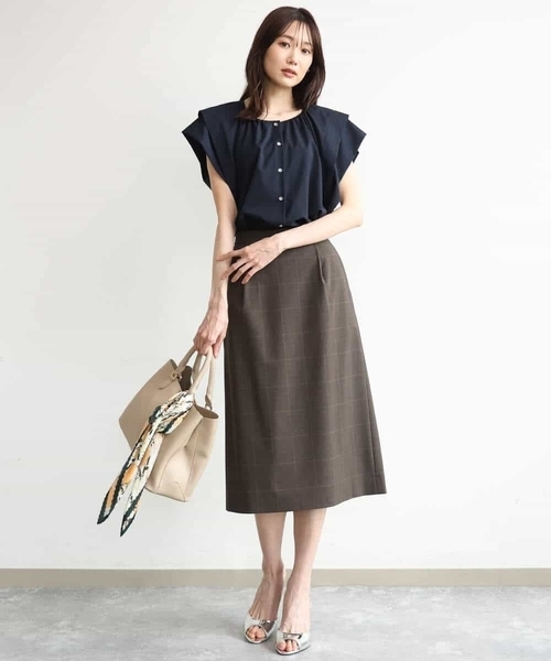 MK MICHEL KLEIN（エムケーミッシェルクラン）の「[洗える]ボックスシルエットブラウス（シャツ/ブラウス・レディース・ネイビー/カーキ/ワイン・38）」の22枚目の写真