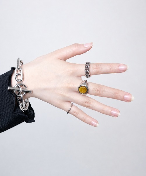NOEL(ノエル)の「Thick Anchor Chain Ring #166 フリーサイズリング(リング・メンズ・シルバー・FREE)」の4枚目の写真