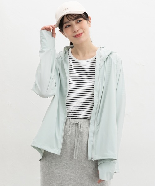 Honeys(ハニーズ)の「【接触冷感・速乾ドライ・抗菌防臭・UVカット・ハニさら】ラッシュガードパーカー(パーカー・レディース・ブラック/サックスブルー系1/アイボリー/ミント/イエロー・S/3L/L/LL/M)」の17枚目の写真