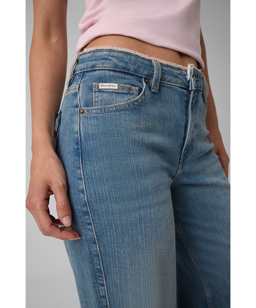 GUESS JEANS（ゲスジーンズ）の「GUESS JEANS G11 Flap Wide Leg（デニムパンツ・レディース・ライトインディゴブルー・27inch/26inch/25inch/24inch/28inch）」の4枚目の写真
