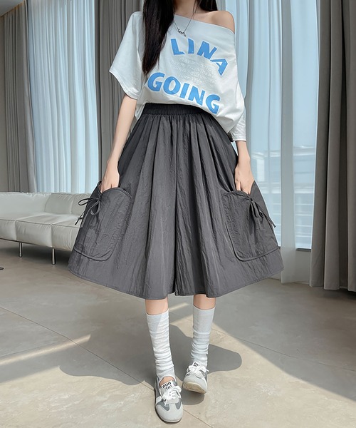 Girly Doll(ガーリードール)の「カーゴ風ワイドフレア7分丈パンツ(その他パンツ・レディース・ホワイト/グレー/ブラック・L/M)」の14枚目の写真