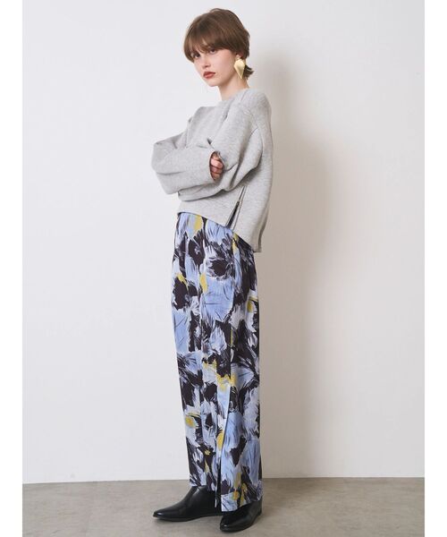 ELENDEEK(エレンディーク)の「TUCK HEM CROPPED CS(Tシャツ/カットソー・レディース・ブラック/グレー/オフホワイト・FREE)」の8枚目の写真