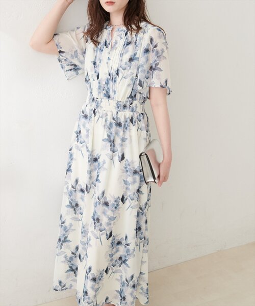 natural couture(ナチュラルクチュール)の「ピンタックフレア袖ワンピース(ワンピース・レディース・その他1/ブラウン/その他3/その他2・FREE)」の4枚目の写真