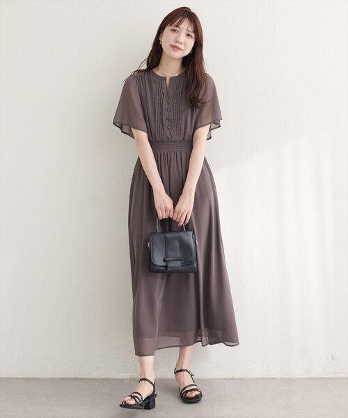 natural couture(ナチュラルクチュール)の「ピンタックフレア袖ワンピース(ワンピース・レディース・その他1/ブラウン/その他3/その他2・FREE)」の12枚目の写真