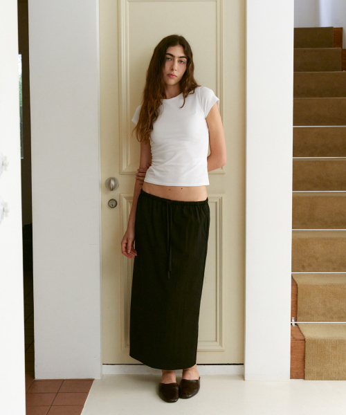 38COMEONCOMMON（38カモンコモン）の「Straight Long Banding Skirts (Black)（スカート・レディース・その他・FREE）」の3枚目の写真