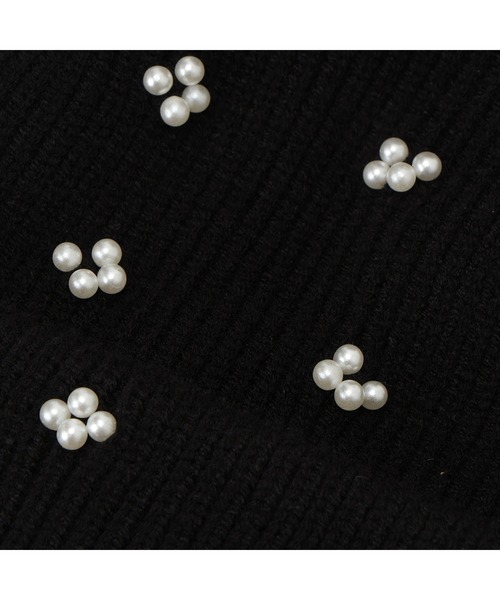 Guess(ゲス)の「KNIT Beanie ニットキャップ(ニットキャップ/ビーニー・レディース・ブラック/オフホワイト・MEDIUM)」の6枚目の写真