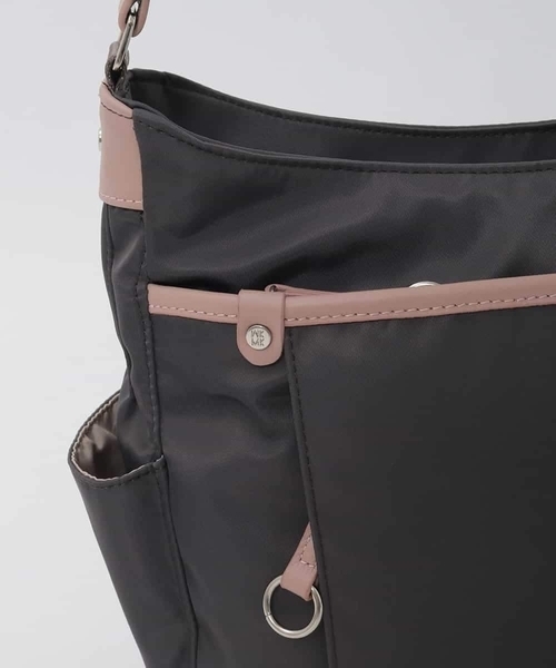 MK MICHEL KLEIN（エムケーミッシェルクラン）の「[撥水/軽量]アクセントレザーショルダーバッグ（ショルダーバッグ・レディース・グレー/グリーン/ボルドー/キナリ・00）」の9枚目の写真