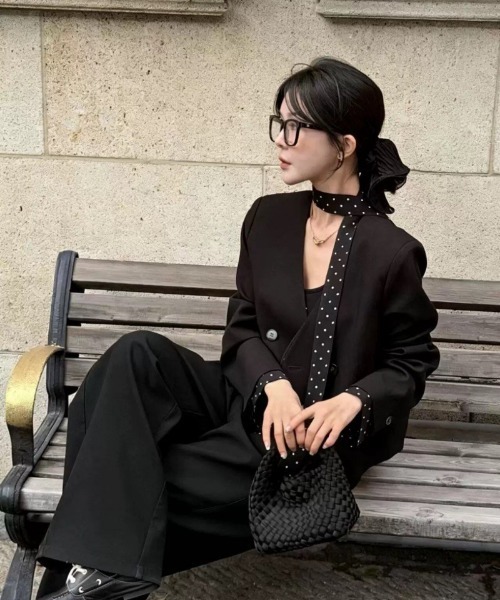 Ritzy(リッツィー)の「水玉リボン付き Vネックショートジャケット(テーラードジャケット・レディース・ブラック/グレー・M)」の3枚目の写真