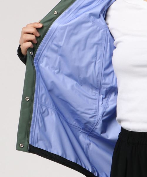 THE NORTH FACE（ザノースフェイス）の「ザ・ノース・フェイス ウィメンズゴアテックスマウンテンレインジャケット / マウンテンレインテックスジャケット（マウンテンパーカー・レディース・ピンク/ブラック/オリーブ/レッド/ピンク系その他/カーキオリーブ/ネイビー/ワイン/ライトブルー/マジェンタ/ホワイト系その他/グリーン系その他・LARGE/MEDIUM/SMALL/X-LARGE）」の15枚目の写真