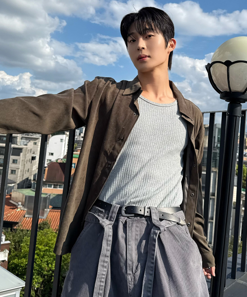MINDBRIDGE（マインドブリッジ）の「[COUTURE] スエード セミオーバーサイズ シャツ型ジャケット - 2color（ライダースジャケット・メンズ・ブラック/ダークベージュ・100/110/95/105）」の7枚目の写真