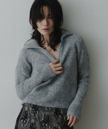 モヘアライクキーネックニットプルオーバー