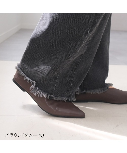 AmiAmi(アミアミ)の「2WAY柔らか!ポインテッドトゥVカットパンプス(パンプス・レディース・ブラック/キャメル/ブラウン・24cm/23.5cm/23cm/22.5cm/25cm/24.5cm)」の12枚目の写真