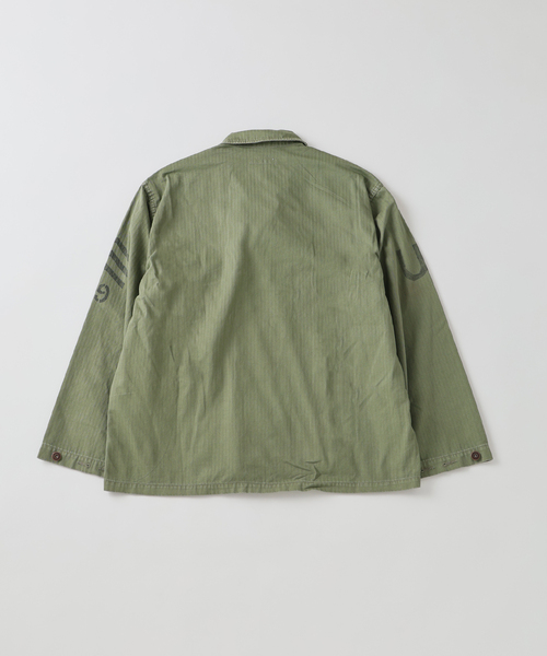 JOURNAL STANDARD（ジャーナルスタンダード）の「ヘリンボーン ツイル ミリタリー ジャケット（シャツ/ブラウス・メンズ・カーキ/オリーブ/ブラック/ブラック系その他・LARGE/MEDIUM）」の7枚目の写真