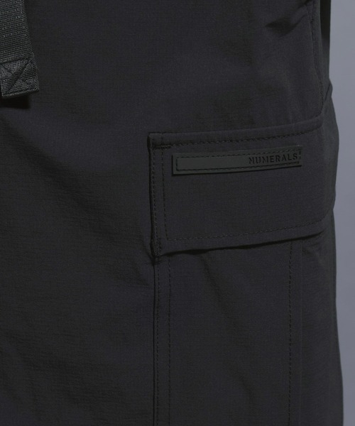 NUMERALS（ヌメラルズ）の「[NUMERALS]FREE MOVEMENT UTILITY CARGO PANTS（カーゴパンツ・メンズ・グリーン/ブラック/グレー・MEDIUM/LARGE）」の6枚目の写真