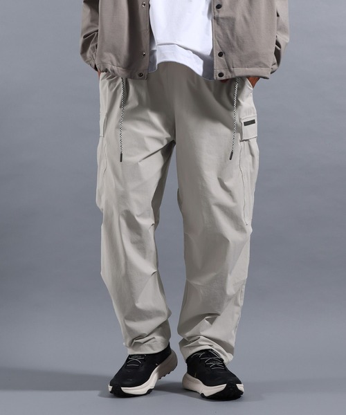 NUMERALS（ヌメラルズ）の「[NUMERALS]FREE MOVEMENT UTILITY CARGO PANTS（カーゴパンツ・メンズ・グリーン/ブラック/グレー・MEDIUM/LARGE）」の16枚目の写真