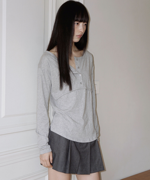 UGLY SHADOW(アグリーシャドウ)の「プラケットリブTシャツ(グレー)(Tシャツ/カットソー・レディース・その他・FREE)」の2枚目の写真