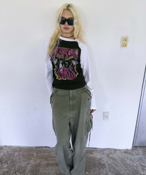HIGHTIDEFRANKIE（ハイタイドフランキー）の「COSMIC GIRLS バンドラグランTシャツ ブラック（Tシャツ/カットソー・レディース・ブラック・FREE）」の9枚目の写真