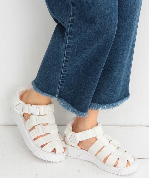 SHAKA（シャカ）の「SHAKA×ビーミング by ビームス / 40th別注 NEW HIKER（サンダル・レディース・ホワイト/ブラック・6/5）」の9枚目の写真