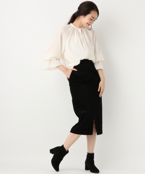 A part by（アパートバイ）の「スリットコーデュロイスカート 737632 （スカート・レディース・オフホワイト/マスタード/ブラック・MEDIUM/LARGE）」の6枚目の写真