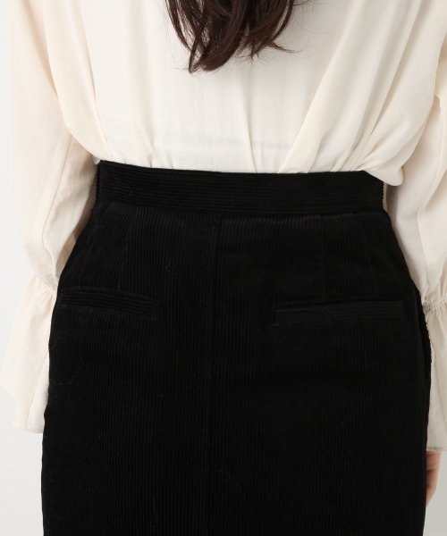 A part by（アパートバイ）の「スリットコーデュロイスカート 737632 （スカート・レディース・オフホワイト/マスタード/ブラック・MEDIUM/LARGE）」の14枚目の写真