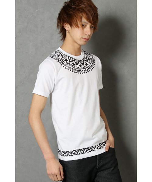 VENCEEXCHANGE(ヴァンスエクスチェンジ)の「天竺球心星プリントCN半袖T (Tシャツ/カットソー・メンズ・ブラック/オフホワイト・SMALL/LARGE/MEDIUM)」の2枚目の写真