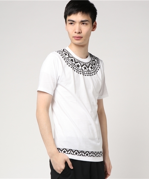 VENCEEXCHANGE(ヴァンスエクスチェンジ)の「天竺球心星プリントCN半袖T (Tシャツ/カットソー・メンズ・ブラック/オフホワイト・SMALL/LARGE/MEDIUM)」の9枚目の写真