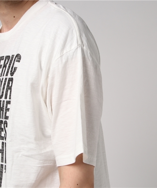 【ろくぼすくん】HYSTERIC プリントTシャツ ホワイト HYSTERIC GLAMOUR - SOUND REVOLUTION Tシャツ / ホワイト | Tempt
