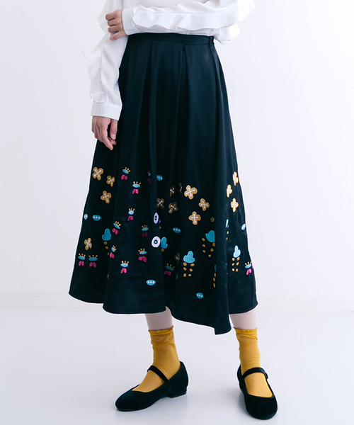 マウリツィオペコラーロ フラワー刺繍 スカート マウリツィオペコラーロ フラワー刺繍 スカート